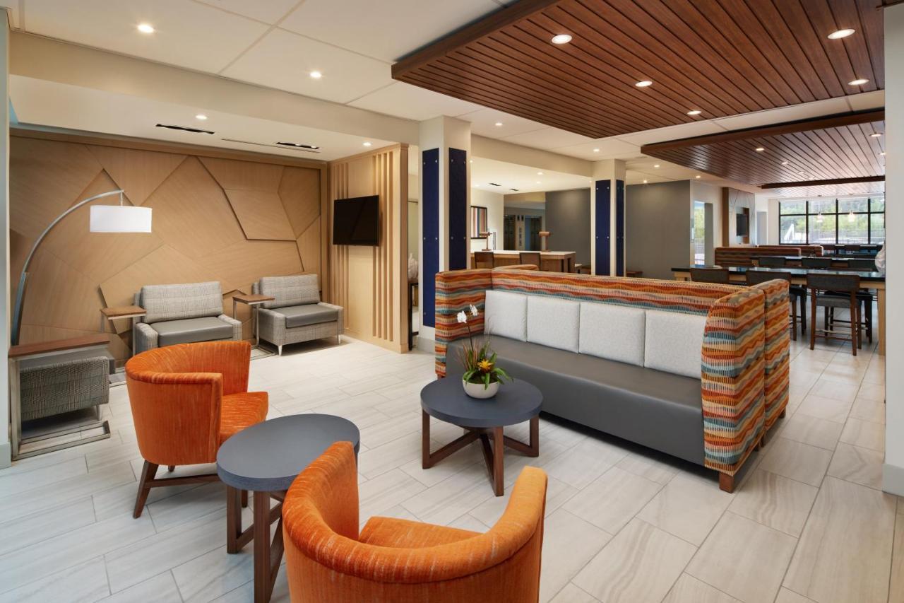 Holiday Inn Express & Suites Gulf Breeze - Pensacola Area By Ihg Exterior foto