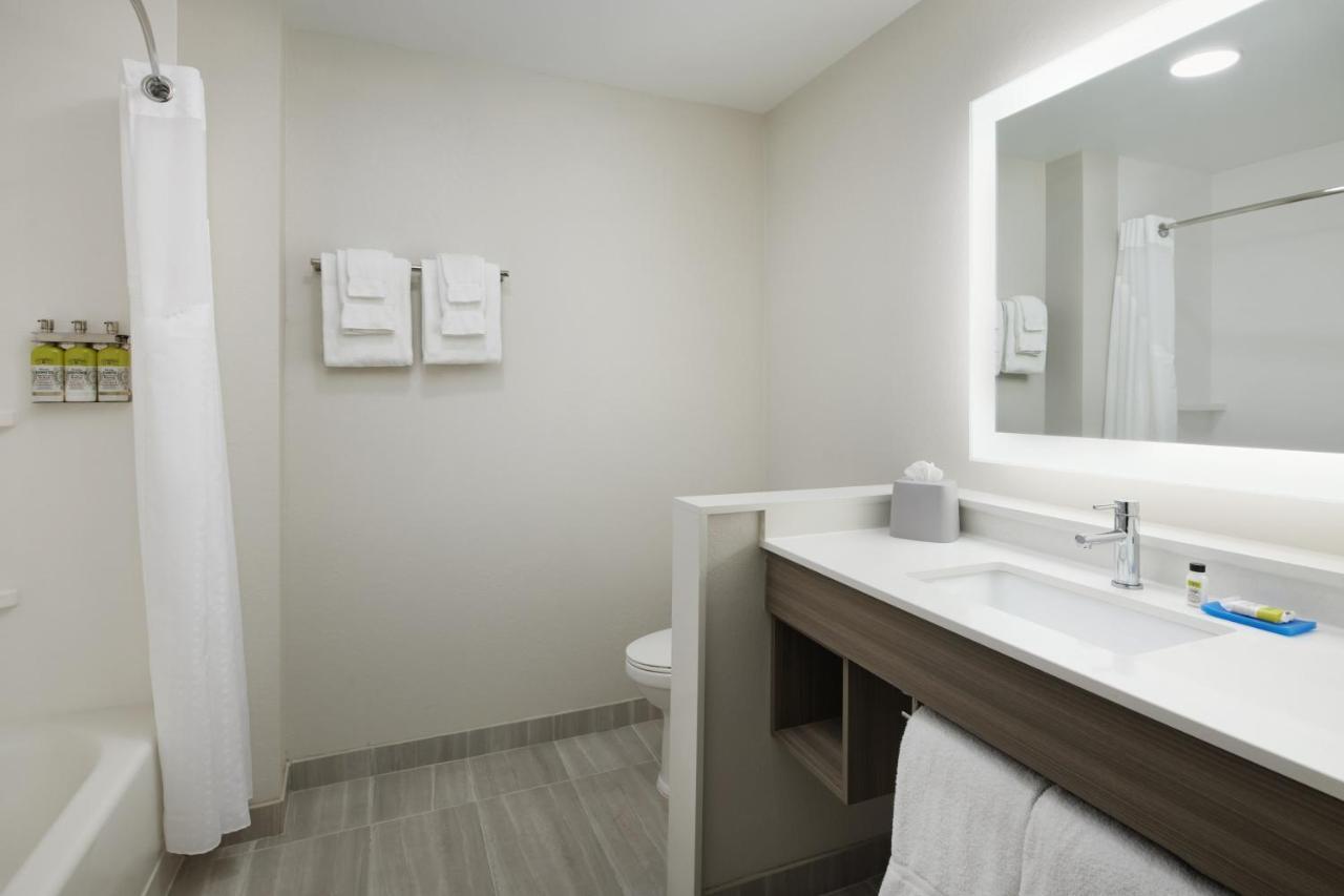 Holiday Inn Express & Suites Gulf Breeze - Pensacola Area By Ihg Exterior foto